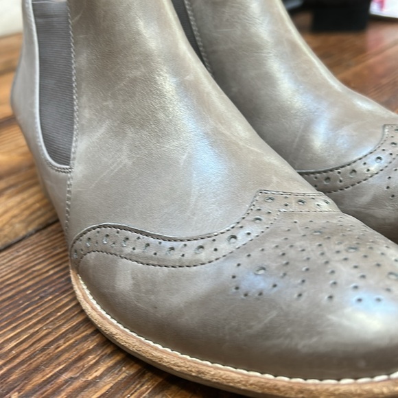 Paul Green Ava Taupe Leather Ankle Boots - Picture 2 of 9